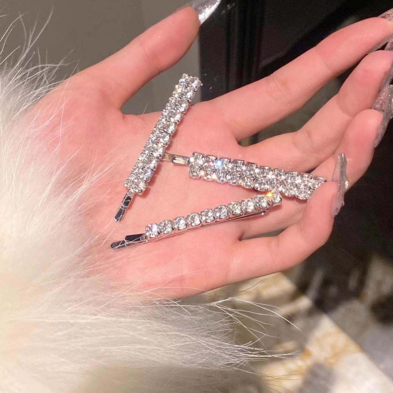 All Seasons Season Women's Gender Elegant Shiny Women's Geometric Rhinestone Iron Hair Clip
