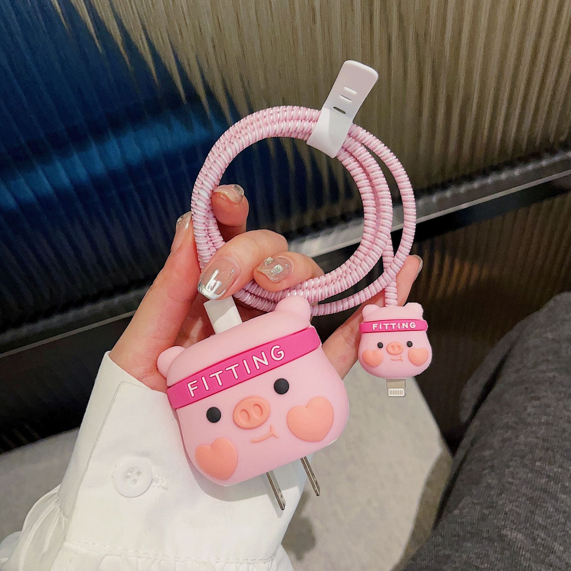 2023 nuevo cargador de dibujos animados cubierta protectora adecuada para Apple carga rápida cabeza 18/20W estándar europeo estándar americano aplicable