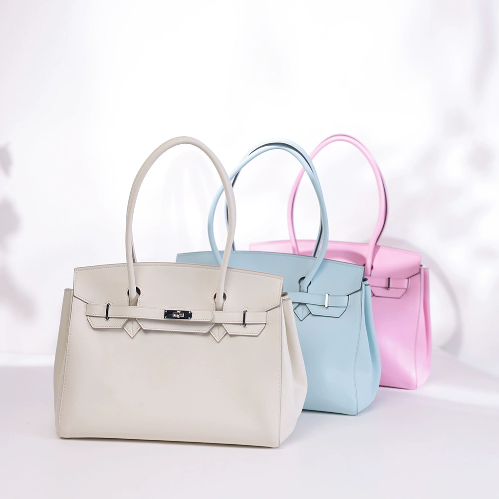 Capacious leather platinum one-shoulder bag, genuine leather