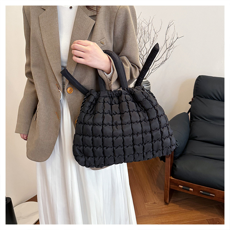 762g Weight Polyester Lining Material Sewing Thread Fashion Element Magnetic Buckle Closure Type Single Shoulder Strap Strap Type Tote Bag Bags Type Daily, Street, Shopping Occasion Nylon Material Solid Color Pattern Autumn&Winter Season Women's Gender Elegant, Classic Style Style Square Shape Medium Size Women's Medium Nylon Solid Color Elegant Classic Style Sewing Thread Square Magnetic Buckle Tote Bag 26