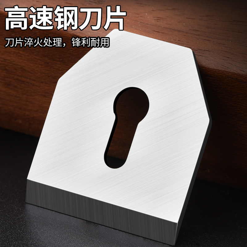 鳥かんな大工は辺を修理して刀を削ります。手を削ります。|undefined
