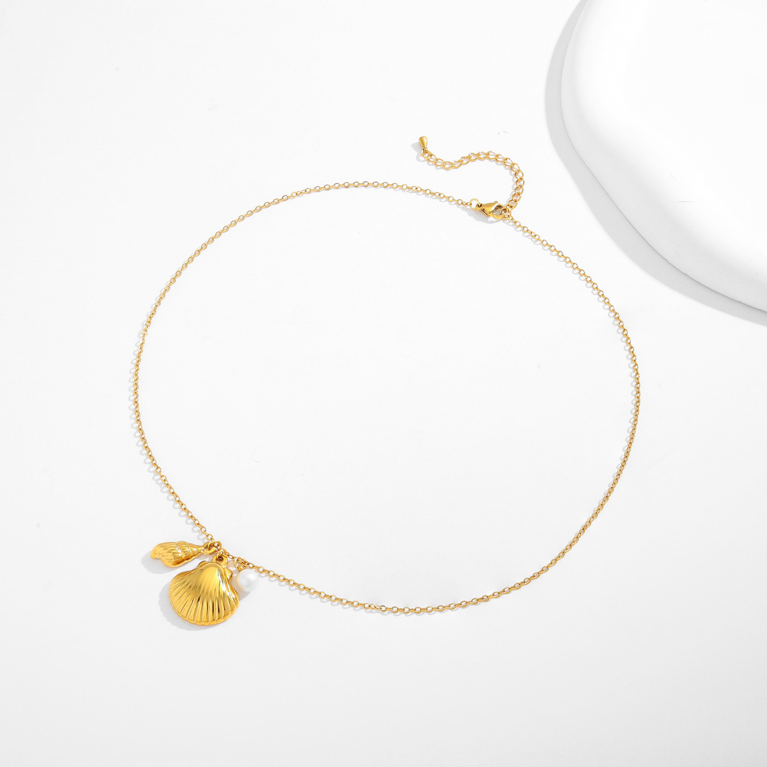europe-and-the-united-states-cross-border-new-conch-shell-pendant-necklace-womens-simple-high-grade-stainless-steel-18k-gold-plated-clavicle-chain europe-and-the-united-states-cross-border-new-conch-shell-pendant-necklace-womens-simple-high-grade-stainless-steel-18k-gold-plated-clavicle-chain