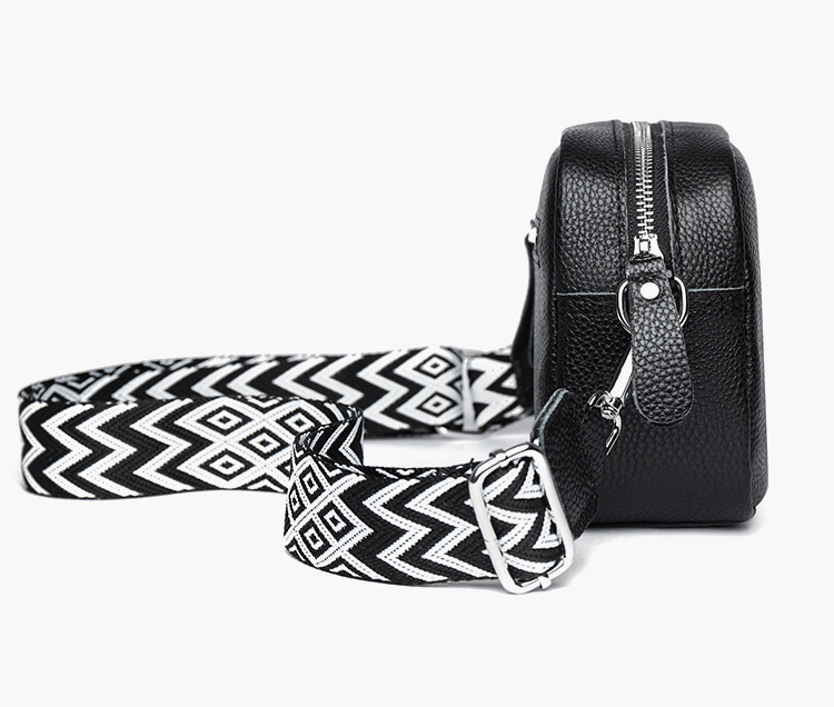 Women's Genuine Leather Crossbody Bag With Wide Strap_voghion.com