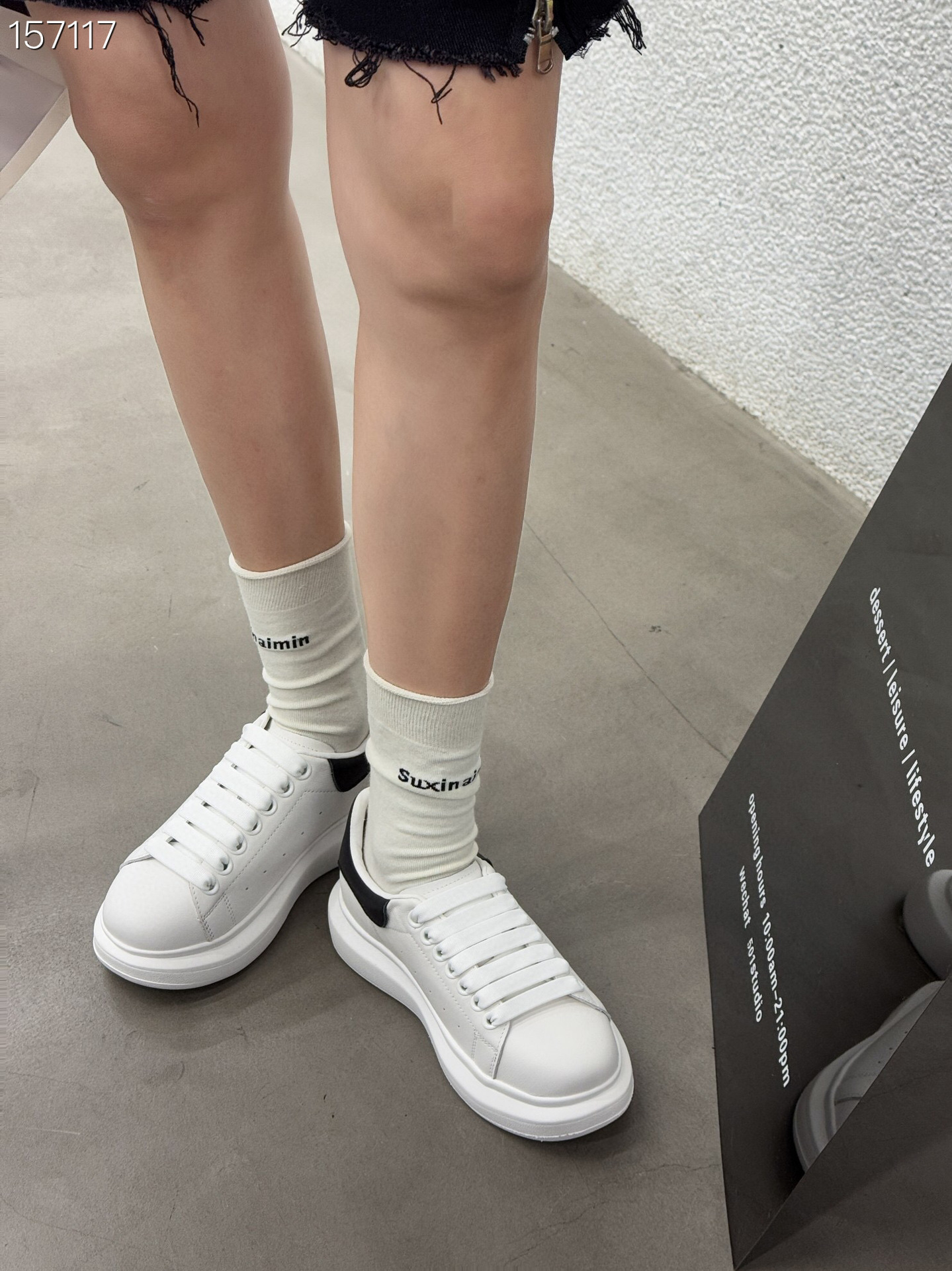 Giày sneaker nữ da đế dày tăng chiều cao mùa thu đông 2024 — Trắng/đen chi tiết 5