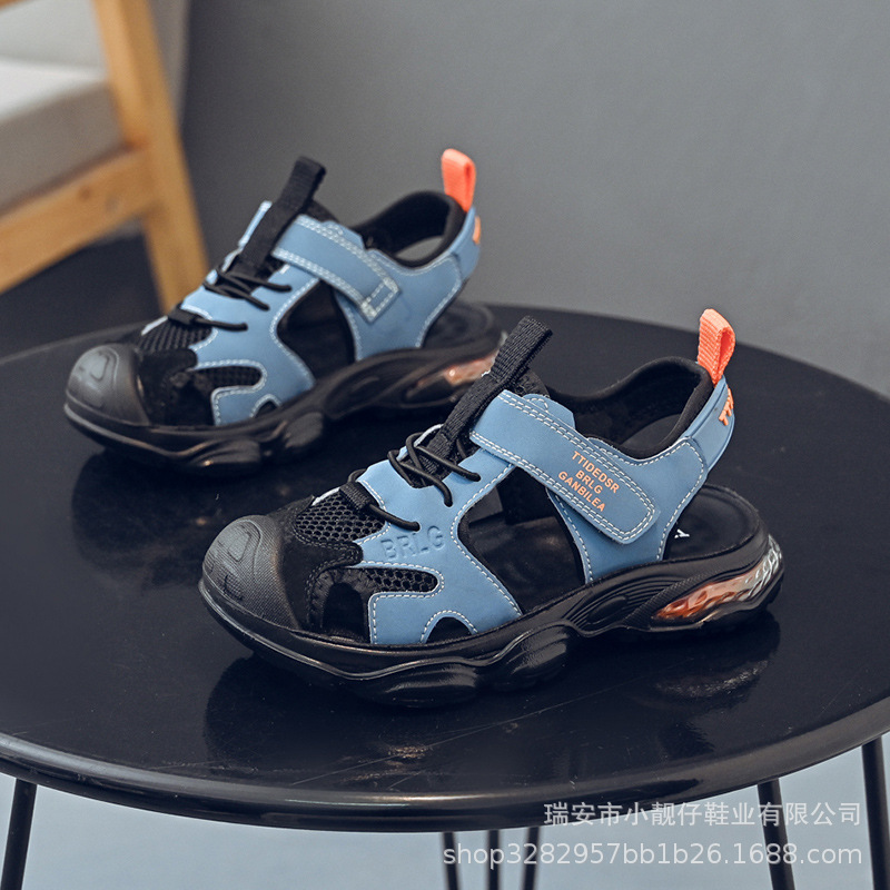 Boys Sandals 2025 New Summer Non-Slip Mid-Large Children Soft Bottom Beach Shoes Children's Student Boys' Shoes