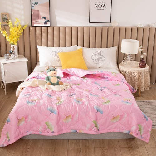 Manufacturer wholesale gift air conditioner quilt summer quilt thin quilt company event gift summer cooling quilt gift box opening gift