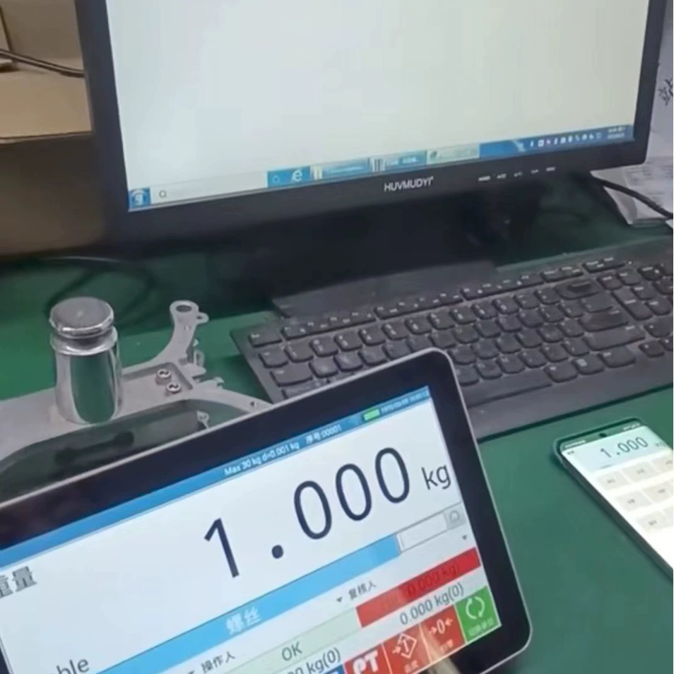 Интеллектуальные электронные весы с фоновым программным обеспечением Интеллектуальные электронные весы с компьютерным программным обеспечением могут передавать данные