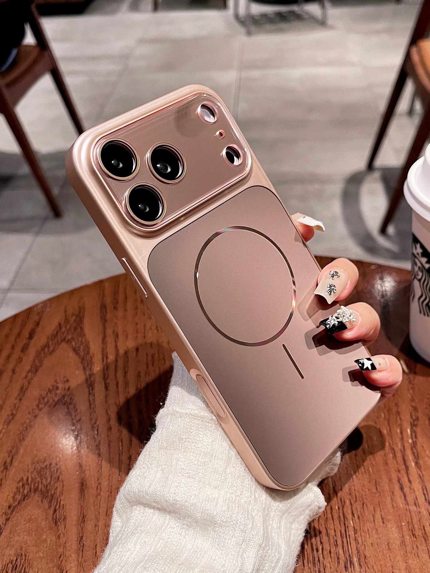 适用苹果18promax手机壳秒变大视窗AG流光磨砂磁吸iPhone17保护套