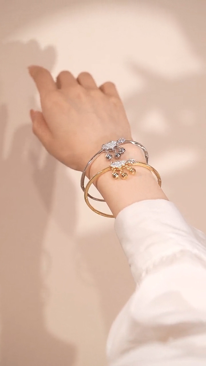 Exquisite Longevity Lock Bell Bracelet For Women Ancient Style_voghion.com