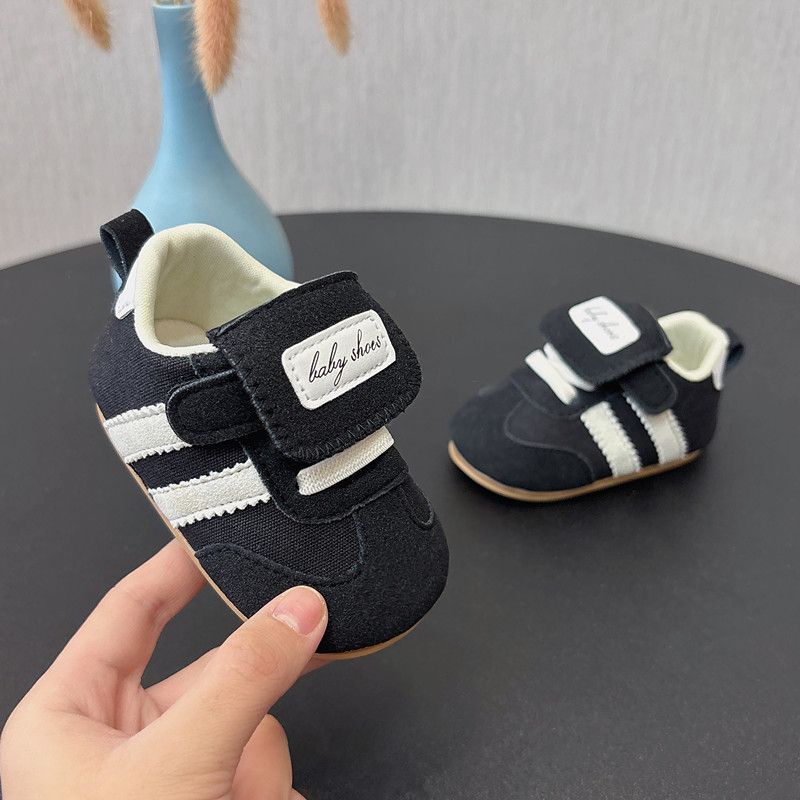 Black (casual shoes)
