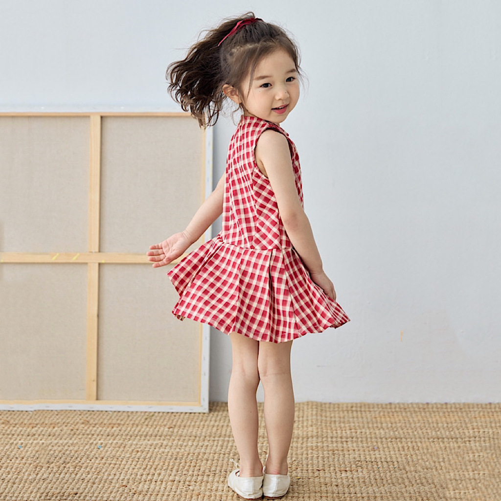 Girl's Summer Plaid dress College Style Pleated Skirt Women's Vespel Skirt Western Style Skirt