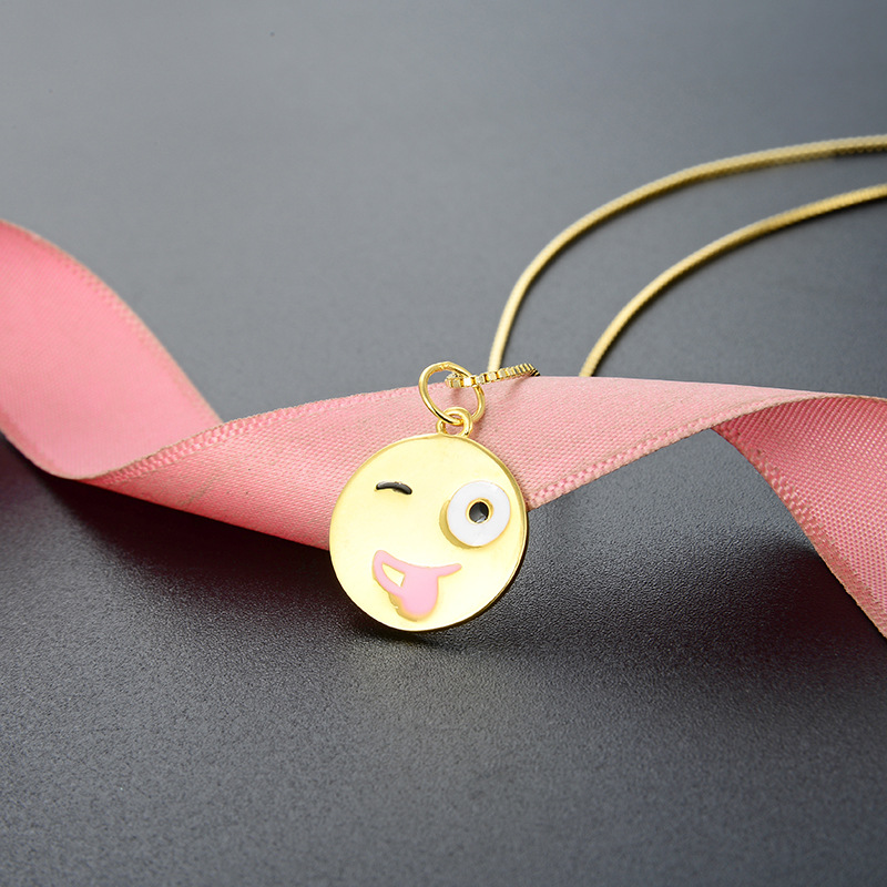 Accesorios emoticon de goteo de moda europea y americana comercio exterior transfronterizo lengua de plata esterlina juguetona colgante redondo para mujeres