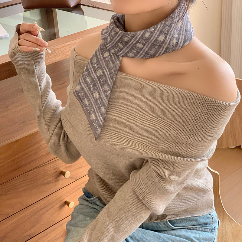 Pequeña toalla cuadrada para mujeres primavera y otoño nuevo estilo coreano francés pequeño algodón y lino floral universal bufandas de seda bufandas retro bufandas correa de cabello