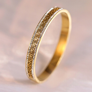 Factory direct cross-border wholesale 18k gold high-grade diamond female titanium steel non-fading jewelry titanium steel bracelet