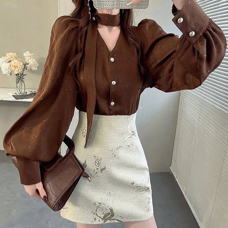 High-End, Unique and Beautiful Women's Long-Sleeve Shirt, New Autumn Style, Halter Neck Sequined Chiffon Blouse, Slimming Tie-Up Top