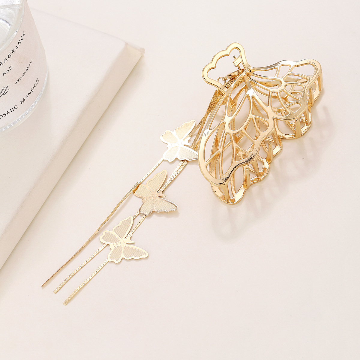 Estilo coreano metal moda hueco clip mariposa horquilla borla colgante tiburón clip hueco espalda Cabeza accesorios para el cabello para las mujeres