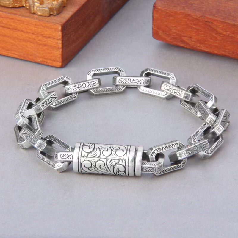 Papas personalized men's and women's rattan pattern bracelet retro simple domineering Korean style hip hop niche domineering bracelet Papas personalized men's and women's rattan pattern bracelet retro simple domineering Korean style hip hop niche domineering bracelet