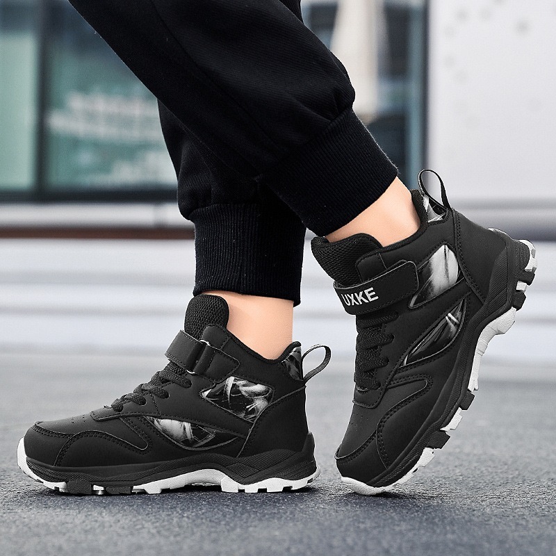 Zapatos deportivos infantiles de comercio exterior primavera de cuero resistente al desgaste de niños zapatos de montaña antideslizantes de alto nivel tendencia de explosión transfronteriza