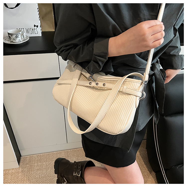 Large-capacity women's summer 2025 new fashion crossbody bag, Korean-style casual single-shoulder armpit commuting bag for work undefined