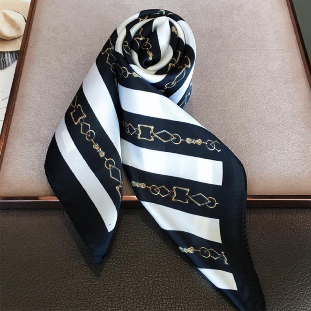 Winter Black Flower Countryside Women's Spring Square Printed Plain Decorative Scarf_voghion.com