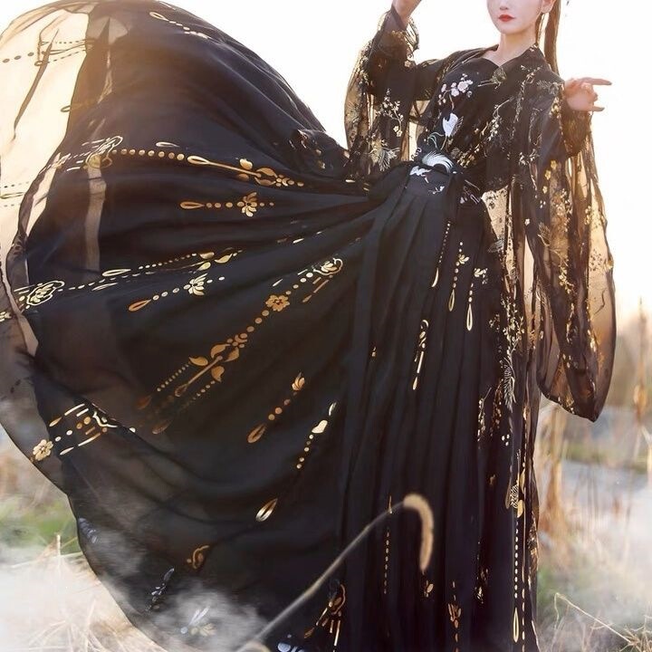 Authentic Hanfu Yunhe Waist-Length Skirt, Black Hanfu, Chinese Style with Gold Stamping, Flowing Ancient Style, Large-Sleeved Shirt for Summer Women Authentic Hanfu Yunhe Waist-Length Skirt, Black Hanfu, Chinese Style with Gold Stamping, Flowing Ancient Style, Large-Sleeved Shirt for Summer Women