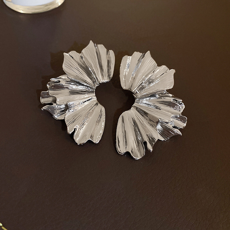 Aguja de plata diamantes geométricos aretes de perlas redondos ligeros de lujo de alta calidad pernos de orejas de estilo francés temperamento femenino orejas de nicho mayorista image 57