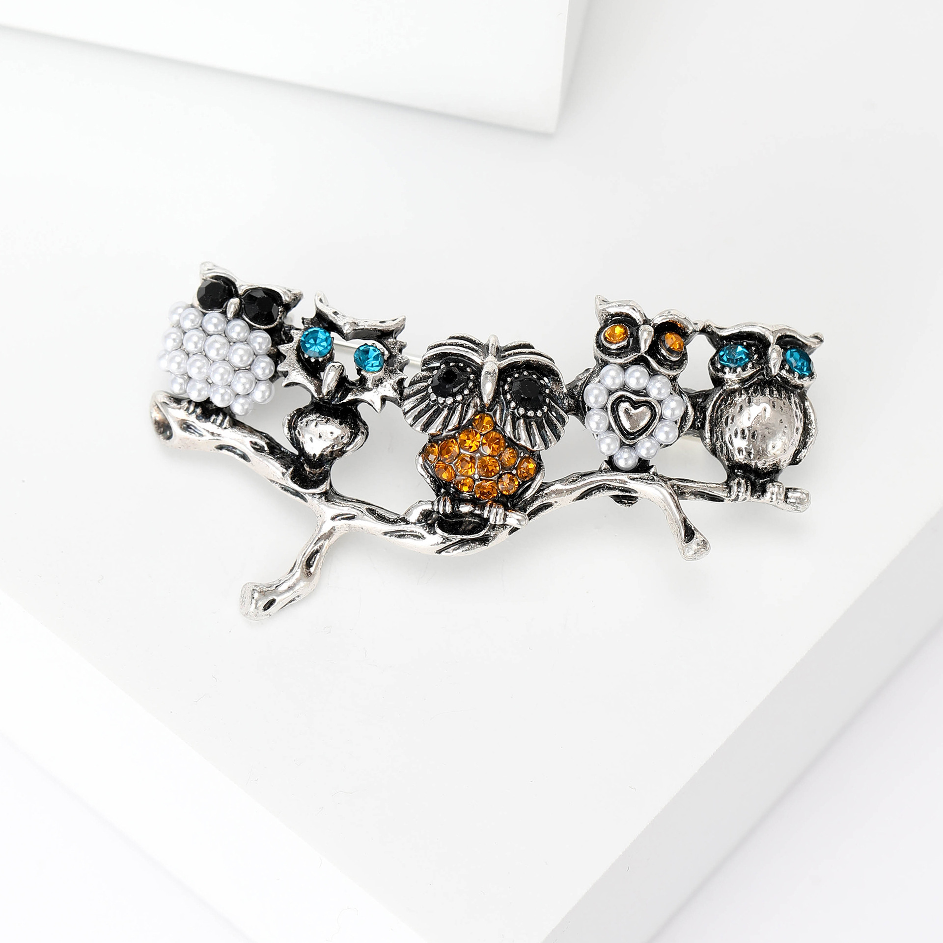 16g Weight Corsage, Brooches Classification Holiday, Banquet, Daily Occasion Alloy Material Animal, Cartoon, Cat, Owl, Eagle Pattern Women's Gender Cute, Simple Style Style Enamel, Enamel Craft Cute Simple Style Pin Animal Cartoon Cat Alloy Enamel Women's Corsage Brooches 13