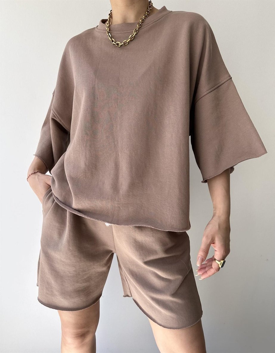 455g Weight 3/4 Length Sleeve Sleeve Length Cotton Blend, Polyester Fabric Type Shorts Co-ord Set Sets Type 2 Pieces Set Quantity Daily Occasion Round Neck Neckline Loose Fit Type Solid Color Pattern Summer, Spring Season Women's Gender Streetwear Style Daily Women's Streetwear Solid Color Cotton Blend Polyester Shorts Co-ord Set Shorts Sets 19