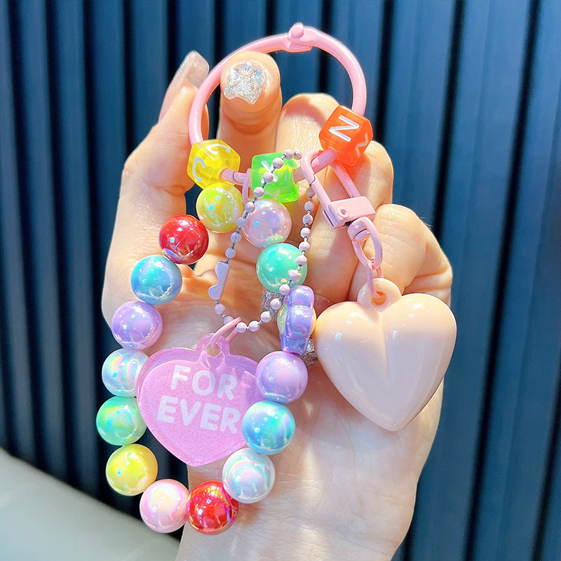 Cuentas de asiento osos colgantes de llaves de bolsos acrílicos exquisitos colgantes de llaves de automóvil colgantes pequeños regalos al por mayor