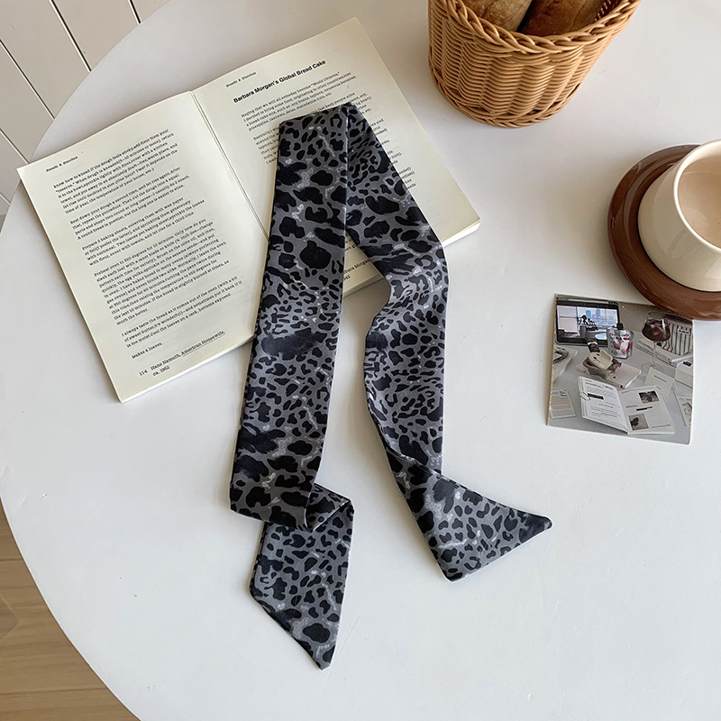 Bufandas de seda para mujeres nuevo estilo americano retro estampado leopardo correa de cuello de mil pañuelos delgada bufandas de seda cinturón bufandas decorativas