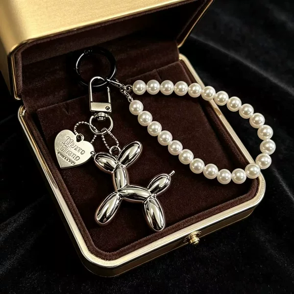 Korean-style accessories, Instagram-worthy heart-shaped balloon dog pearl phone chain, keychain, cute and versatile bag charm