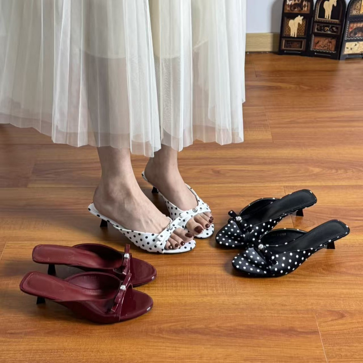 Versatile and Stylish Fairy-Style Outdoor Slippers, Chanel-Inspired Slimming Daily Kitten Heel Shoes, Cute Polka Dot Bow Sandals