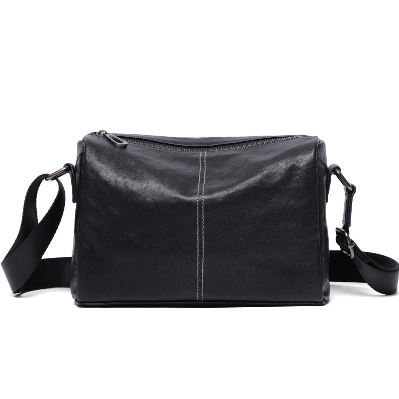 Túi đeo chéo nam da bò thuộc mềm dạng gối 29×11×17 cm — Màu đen