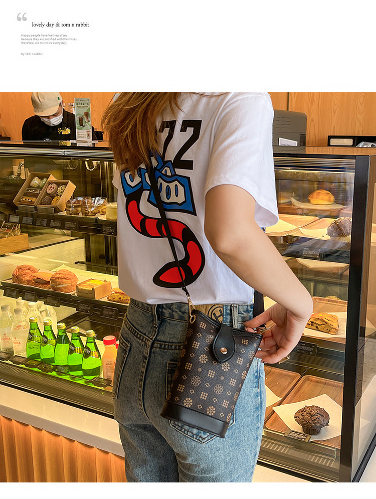 Damentaschen 2024 neuer Stil Kontrastfarbe Blumenschnalle vertikale Pommes-Frites-Tasche lässig einfache kleine quadratische Tasche Handytasche trendy_voghion.com