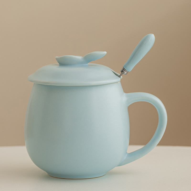 Taza de oficina de cerámica macarón blanco puro mate mate taza de agua taza de esmalte de color con cubierta cuchara logotipo grabado