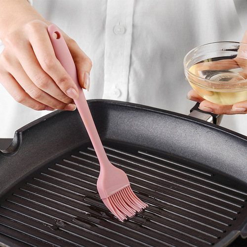 Silicone oil brush Food grade silicone oil brush High temperature resistant baking pancake barbecue oil brush
