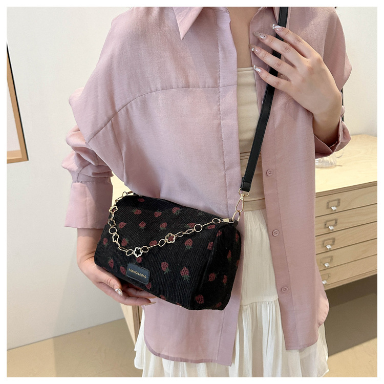 112g Weight Polyester Lining Material Zipper Closure Type Single Shoulder Strap Strap Type Pillow Shape Bag Bags Type Casual, Shopping Occasion Special Material Strawberry Pattern All Seasons Season Women's Gender Basic, Classic Style Style Cylindrical Shape Medium Size Women's Medium Special Strawberry Basic Classic Style Cylindrical Zipper Pillow Shape Bag 17