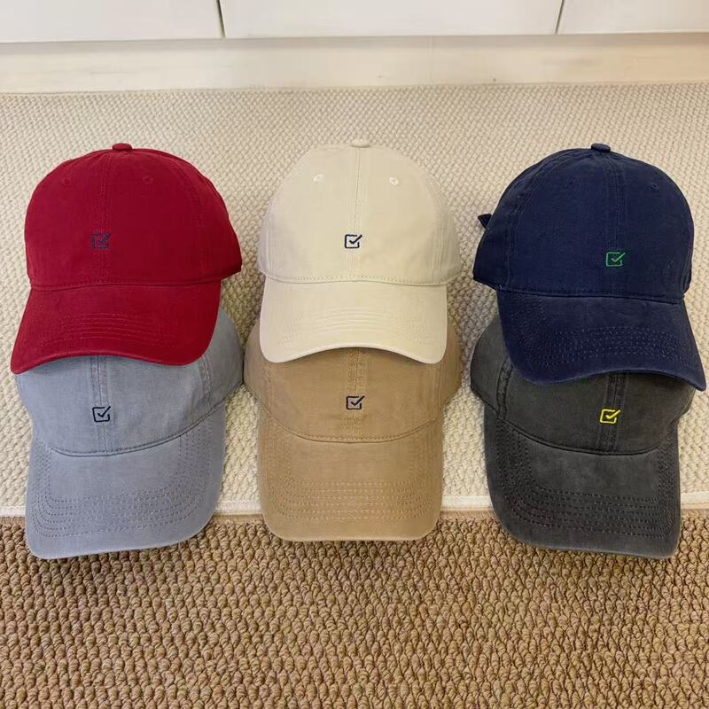 New embroidered small-pattern baseball cap, unisex, versatile, sun-protective, spring-summer fashion casual cap New embroidered small-pattern baseball cap, unisex, versatile, sun-protective, spring-summer fashion casual cap