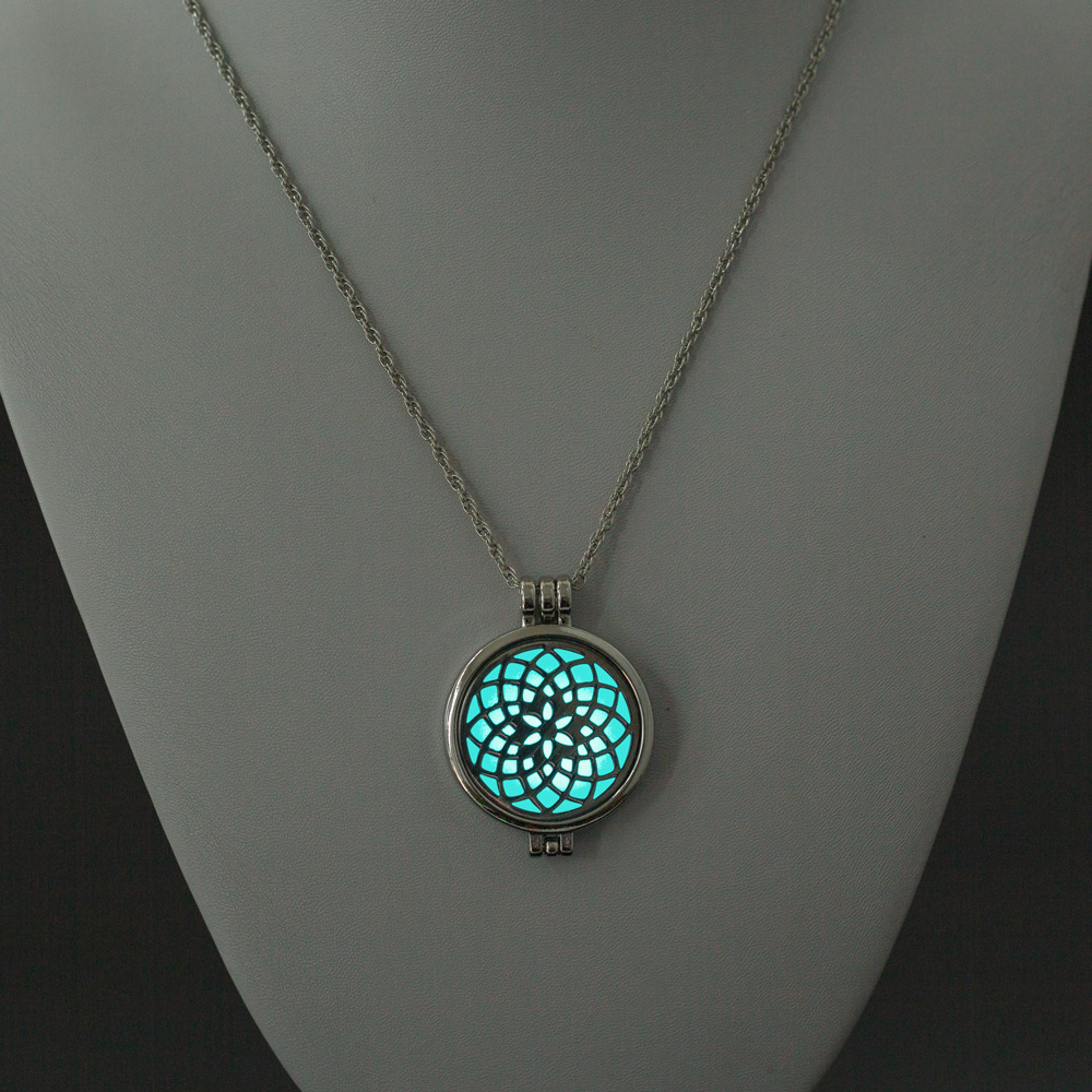 Wholesale Jewelry Hollow Luminous Aromatherapy Pendant Necklace Nihaojewelry display picture 8