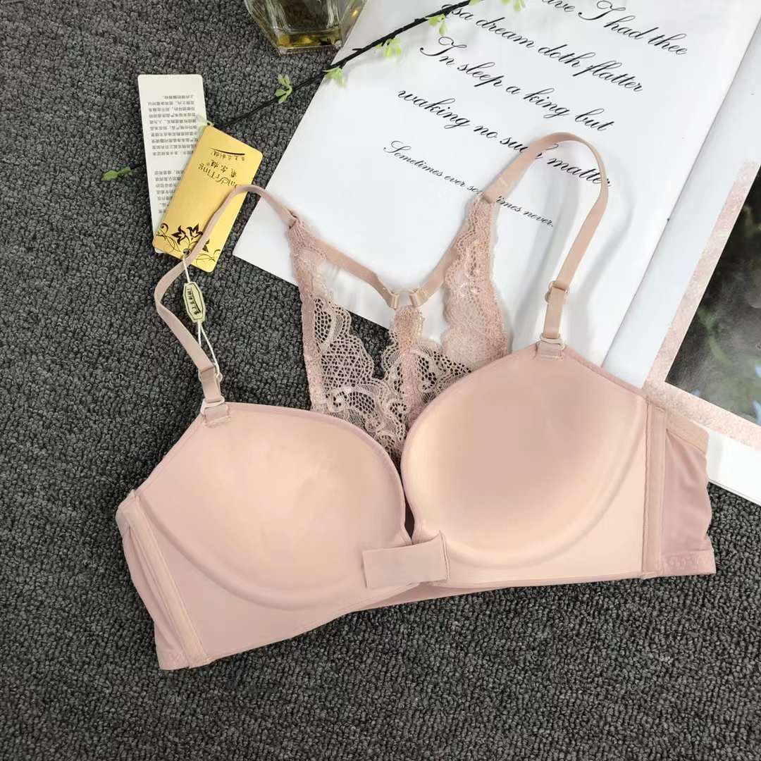 Transfronterizo del sudeste de Asia Estilo japonés estilo francés cómodo empujar hacia arriba estilo francés belleza espalda frontal hebilla sin costuras ropa interior de las mujeres al por mayor