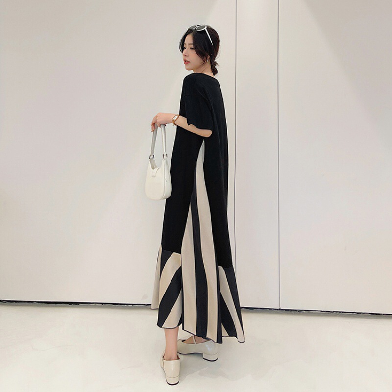 2025 New Summer Style/Long Plus Size Women's Velvet Satin Stripesd V Neck Fake Two-Piece Short-Sleeved Dress Wholesale 2025 New Summer Style/Long Plus Size Women's Velvet Satin Stripesd V Neck Fake Two-Piece Short-Sleeved Dress Wholesale