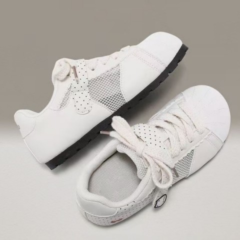 Zapatos de entrenamiento de moda de alto valor para mujeres 2026 verano nuevos zapatos deportivos casuales con zapatos de velcro chic