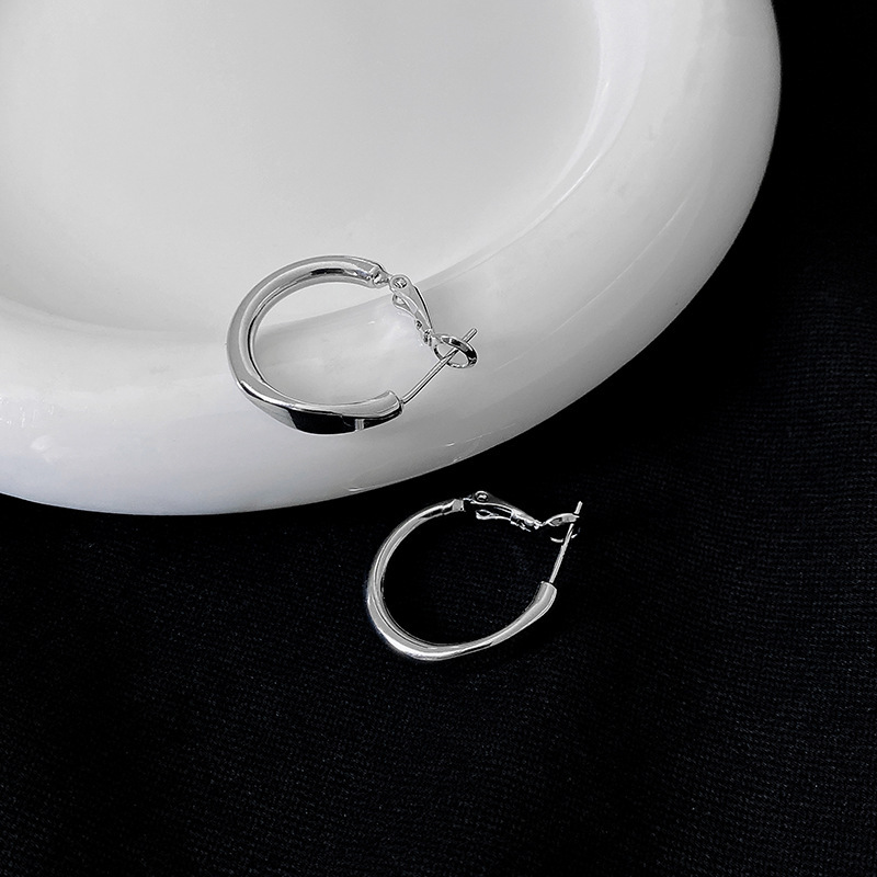Aguja de plata diamantes geométricos aretes de perlas redondos ligeros de lujo de alta calidad pernos de orejas de estilo francés temperamento femenino orejas de nicho mayorista image 22