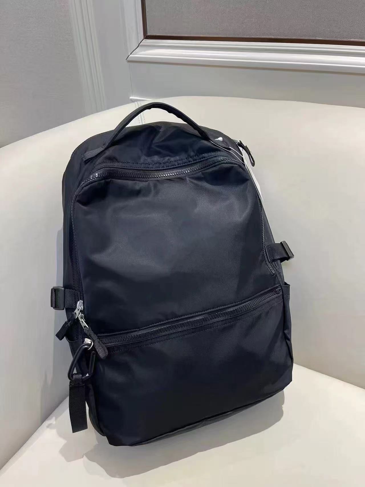 黑色 / 旧22L