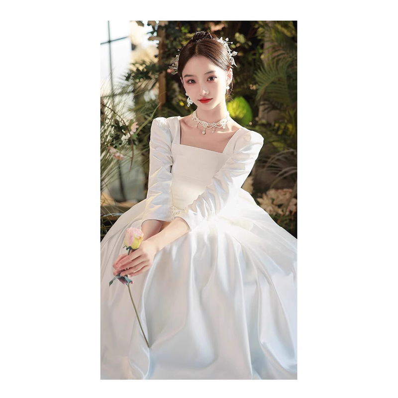 Satin Long-Sleeve Light Wedding Dress with High Waist for Pregnant Women, New Simple Style for Bridal Photoshoot Registration, White Gown for Going Out