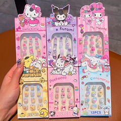 【24枚セット】クロミ ネイルシール マニキュアパッチ ウェアラブルネイル 女の子用 取り外し可能 ウェアラブル 無毒 無臭