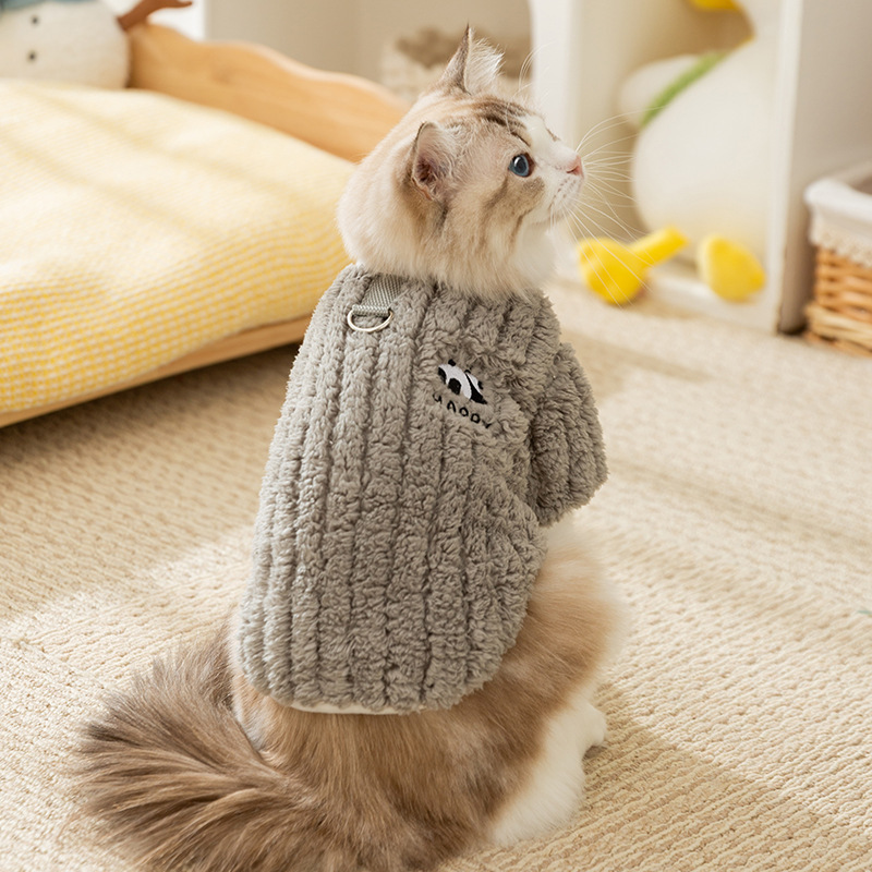 Otoño y invierno gatos adorables de algodón acolchado vestido de peluche gato sin pelo más cálido que osos peluche perros ropa de mascotas