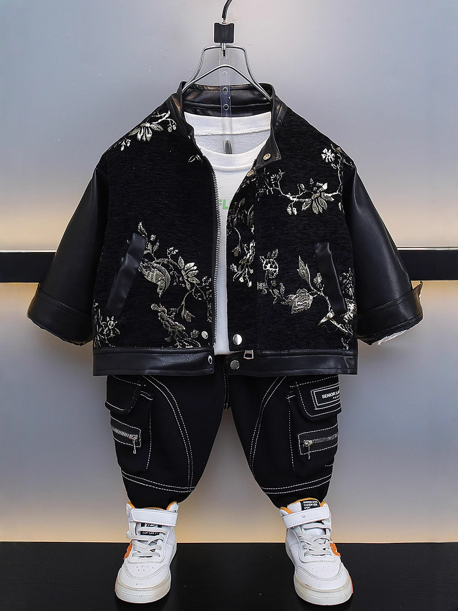 7696 niños más chaqueta de cuero de terciopelo chaqueta de costura otoño e invierno marea 2025 nueva chaqueta de cuero PU de cuello alto de estilo chino para niños