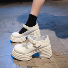 ��װ�ɫ������ЬŮ��ʽ�ļ�СƤЬ�ָ��鼆��Ь����߸�ЬŮ