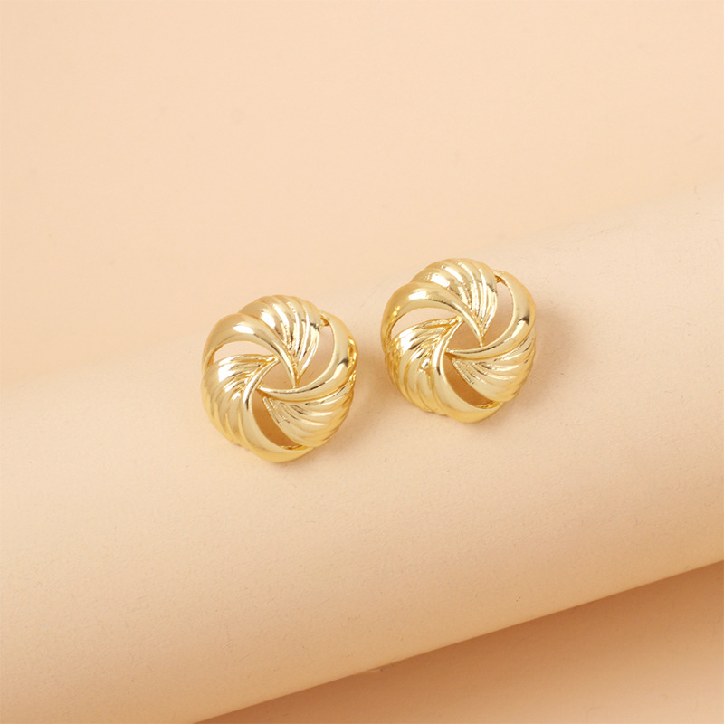 6g Weight Earrings Classification Wedding, Travel Occasion Flower Pattern Women'S Gender Fashion Geometric Irregular Flower Earrings 6
